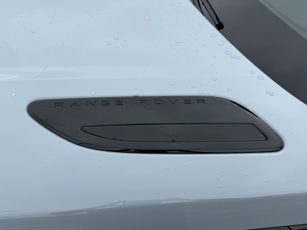 Used 2026 Land Rover Range Rover Velar Dynamic SE image 38