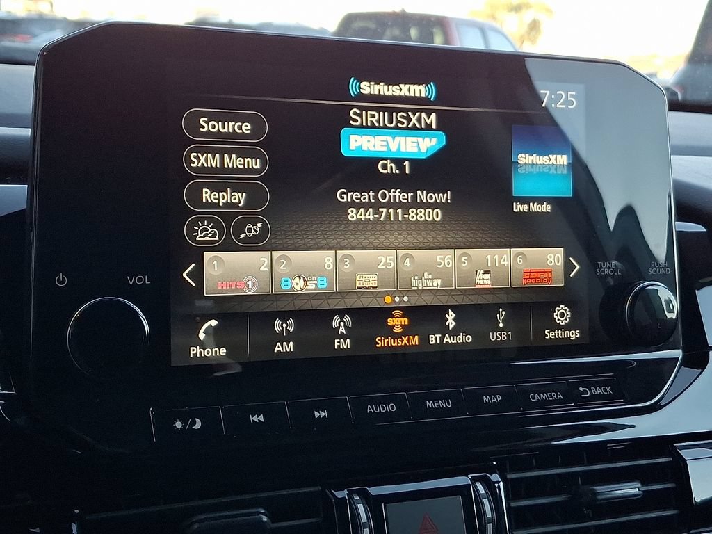 Used 2023 Nissan Pathfinder SL AWD/4WD image 20