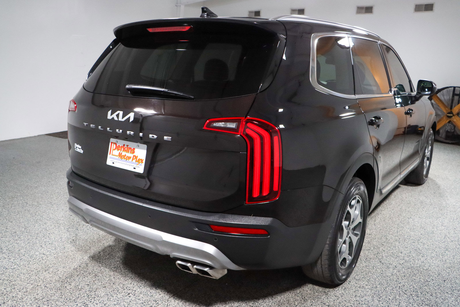 Used 2022 Kia Telluride EX FWD image 7