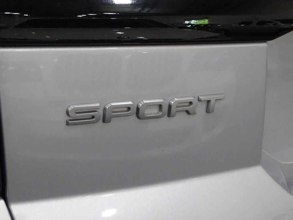 Used 2018 Land Rover Range Rover Sport SE image 45
