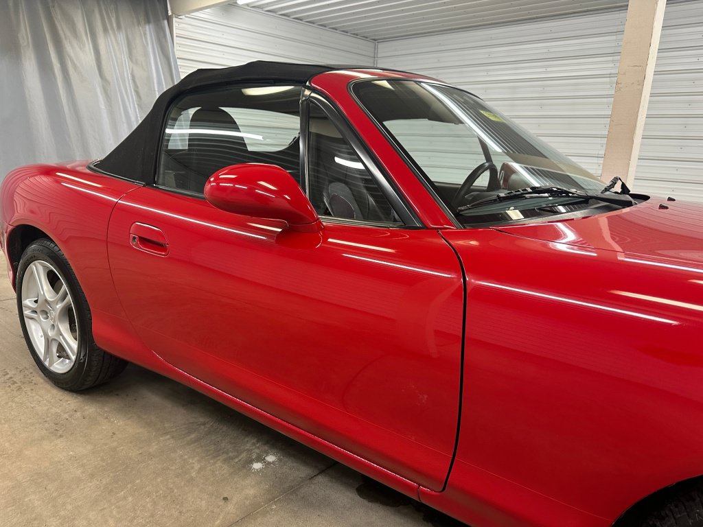 Used 2004 MAZDA MX-5 Miata LS RWD image 16