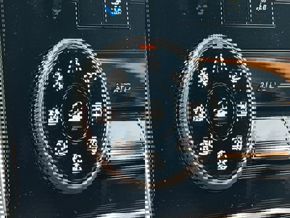 New 2026 Nissan Armada SL w/ Captain's Chari Seat Package image 31