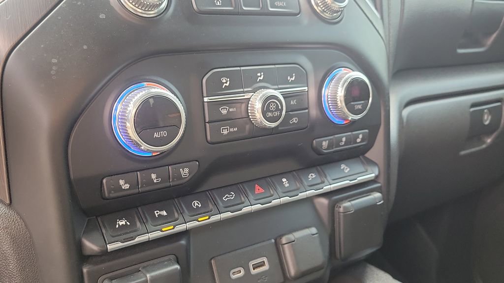 Used 2021 GMC Sierra 1500 AT4 w/ AT4 Value Package image 22