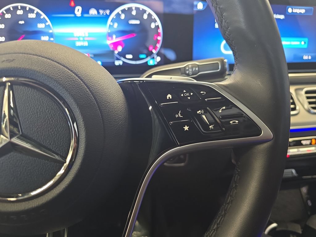 Used 2025 Mercedes-Benz GLS 450 4MATIC image 22