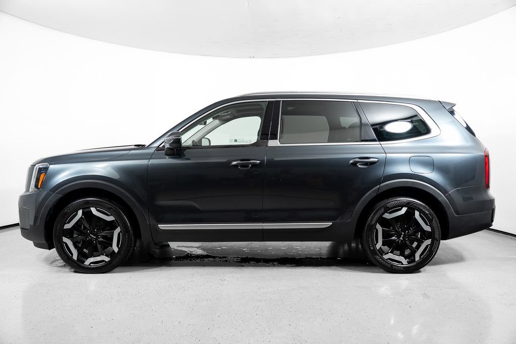 Used 2024 Kia Telluride S w/ S Sunroof Package FWD image 11