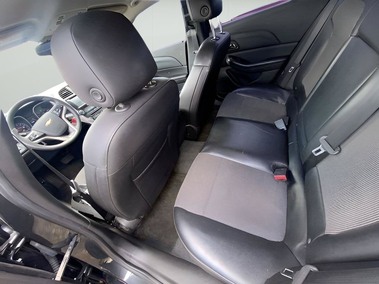 Used 2015 Chevrolet Malibu LT w/ Power Convenience Package FWD image 21