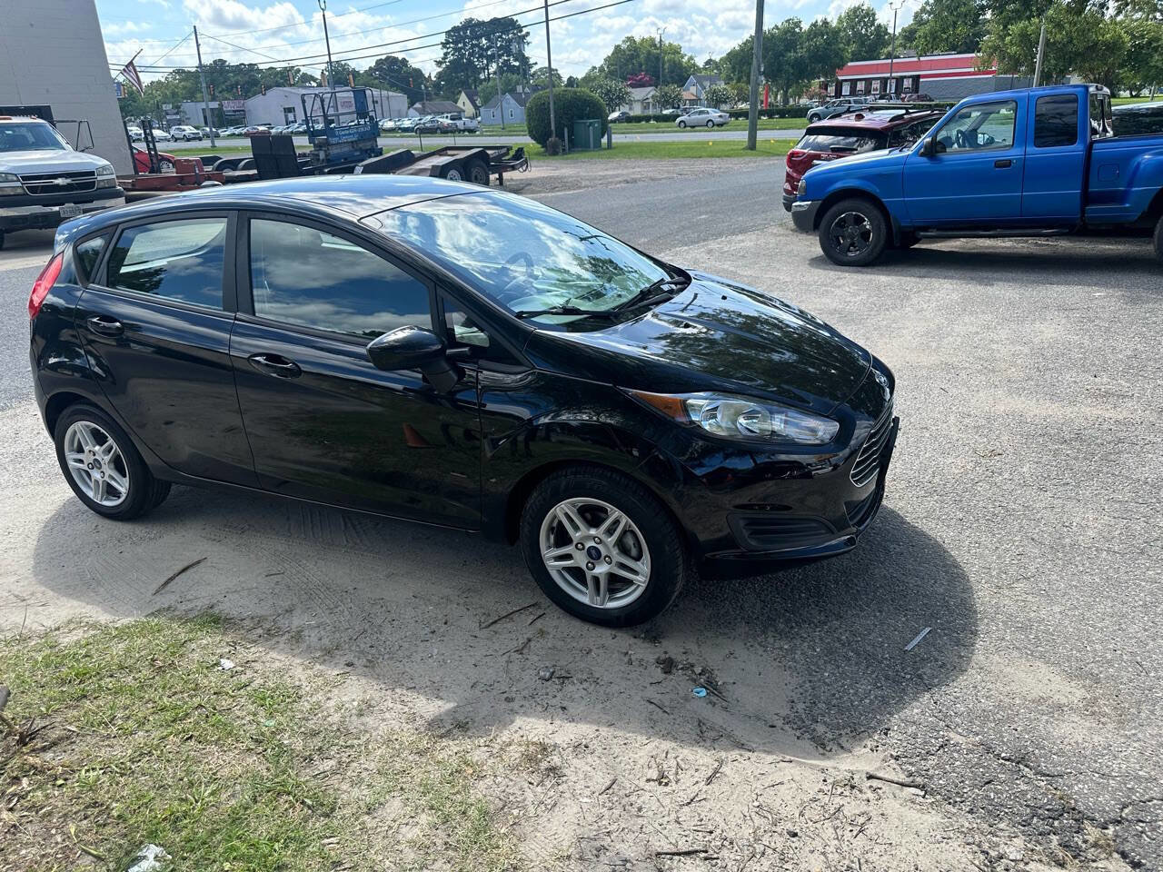 Used 2019 Ford Fiesta SE FWD image 13