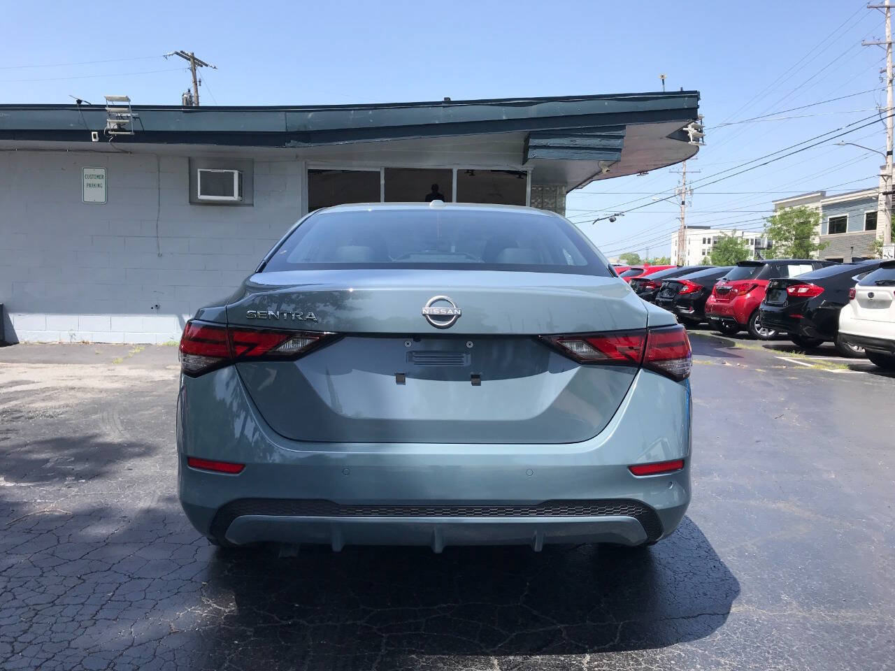 Used 2025 Nissan Sentra SV w/ All-Weather Package FWD image 6