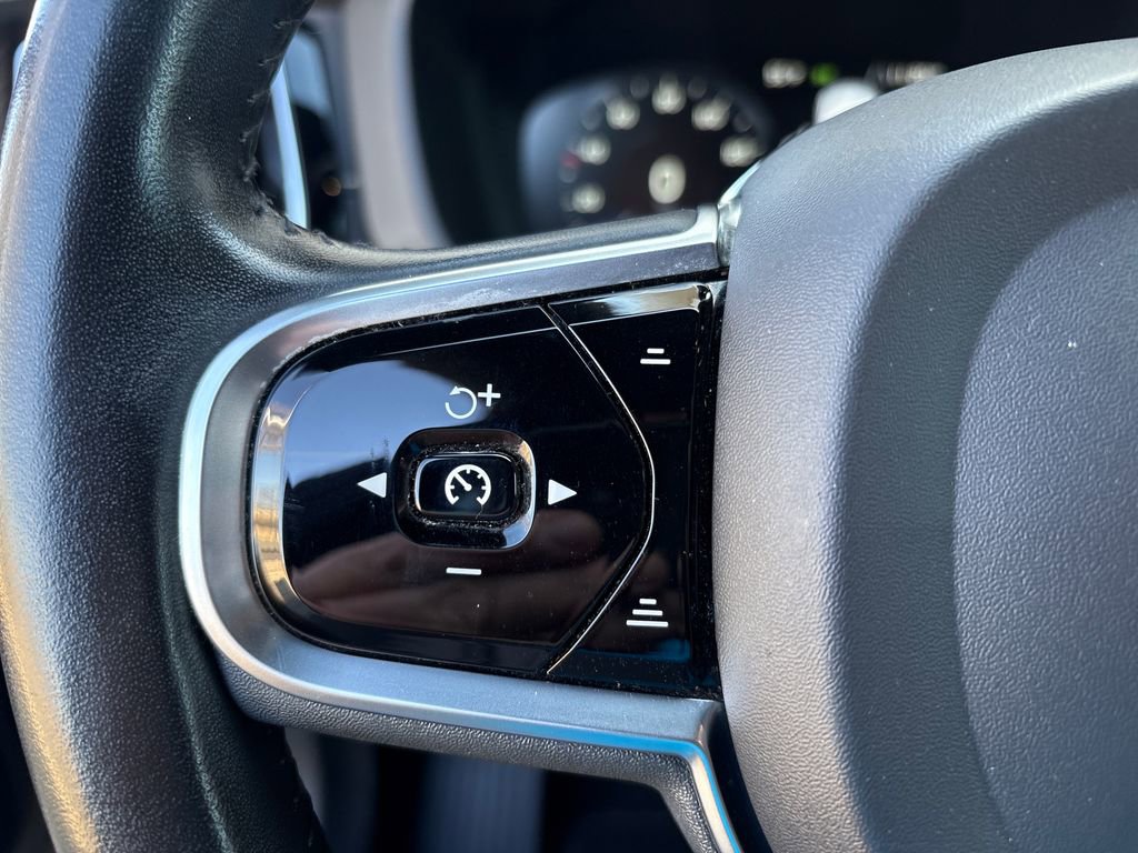 Used 2021 Volvo XC60 T5 Inscription w/ Advanced Package image 18