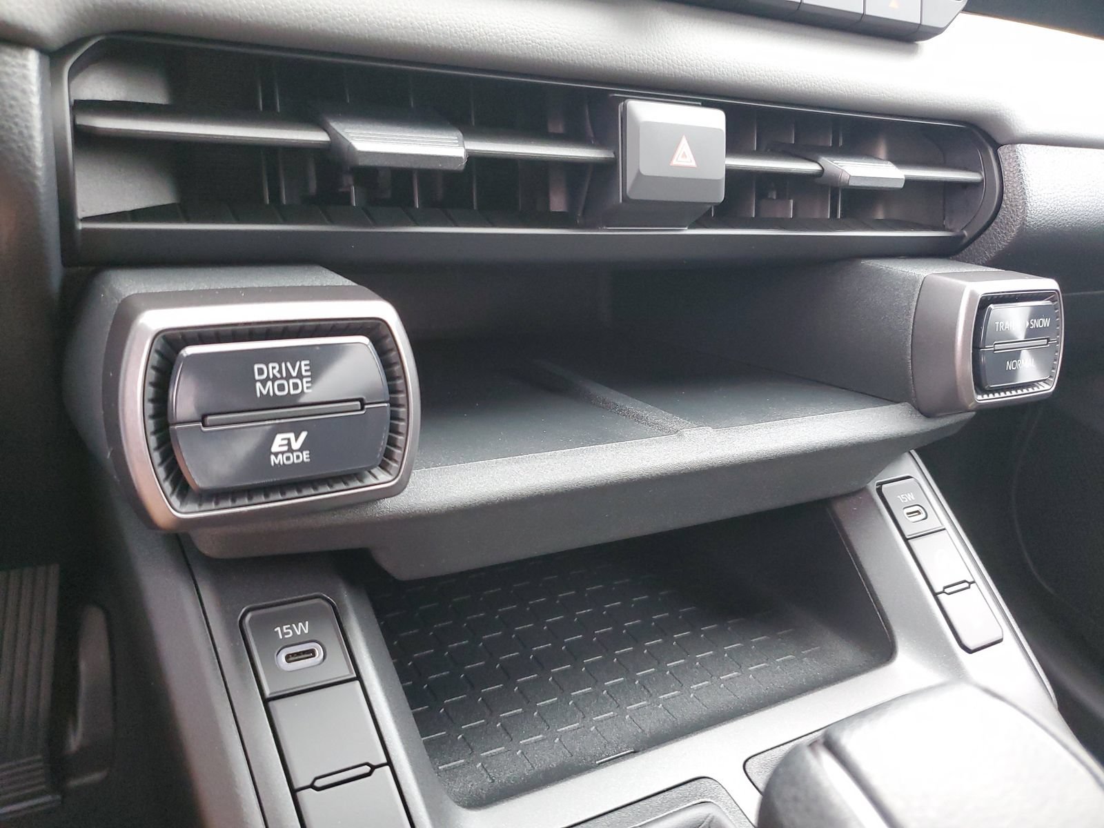 New 2026 Toyota RAV4 LE AWD/4WD image 28