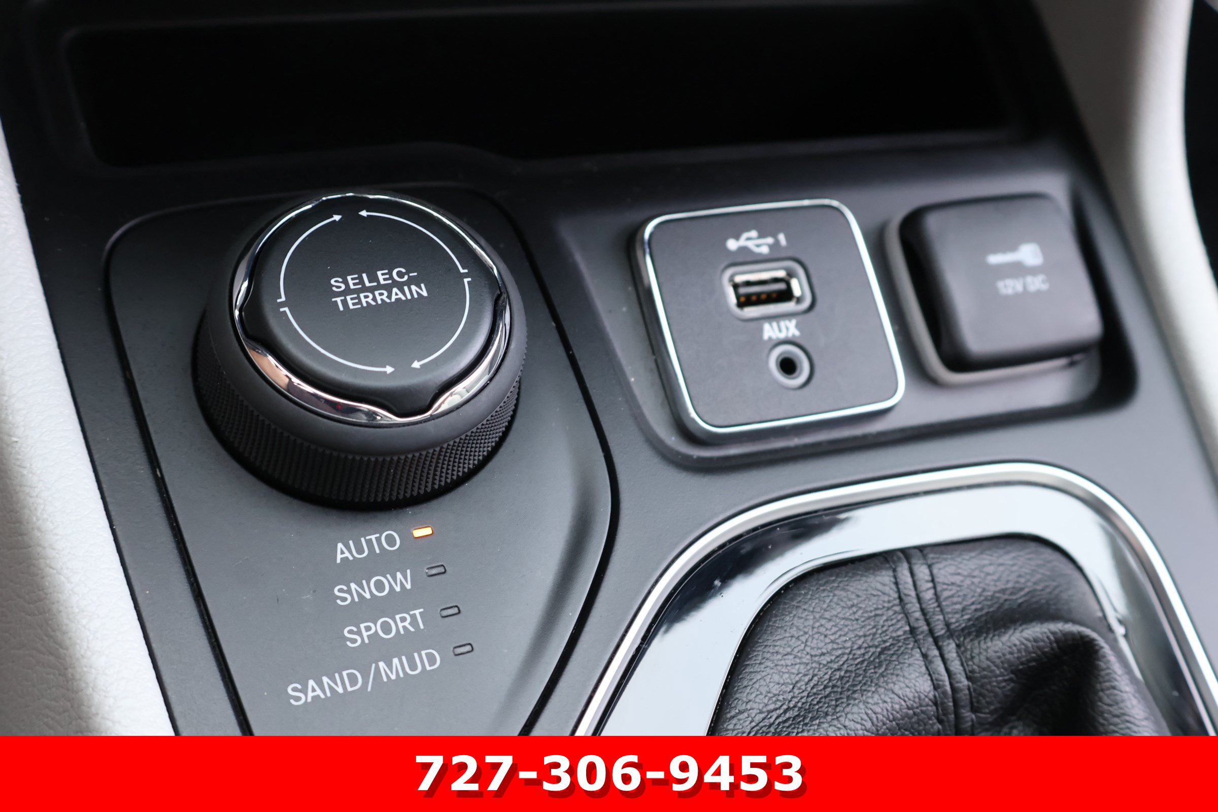 Used 2020 Jeep Cherokee Limited AWD/4WD image 28