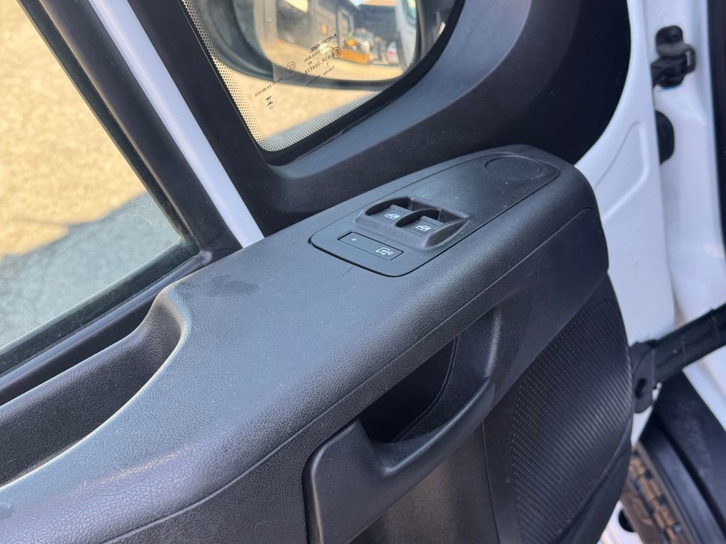 Used 2023 RAM ProMaster 2500 FWD image 16