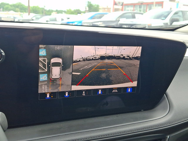 Used 2025 Buick Encore GX Avenir w/ Avenir Technology Package FWD image 17