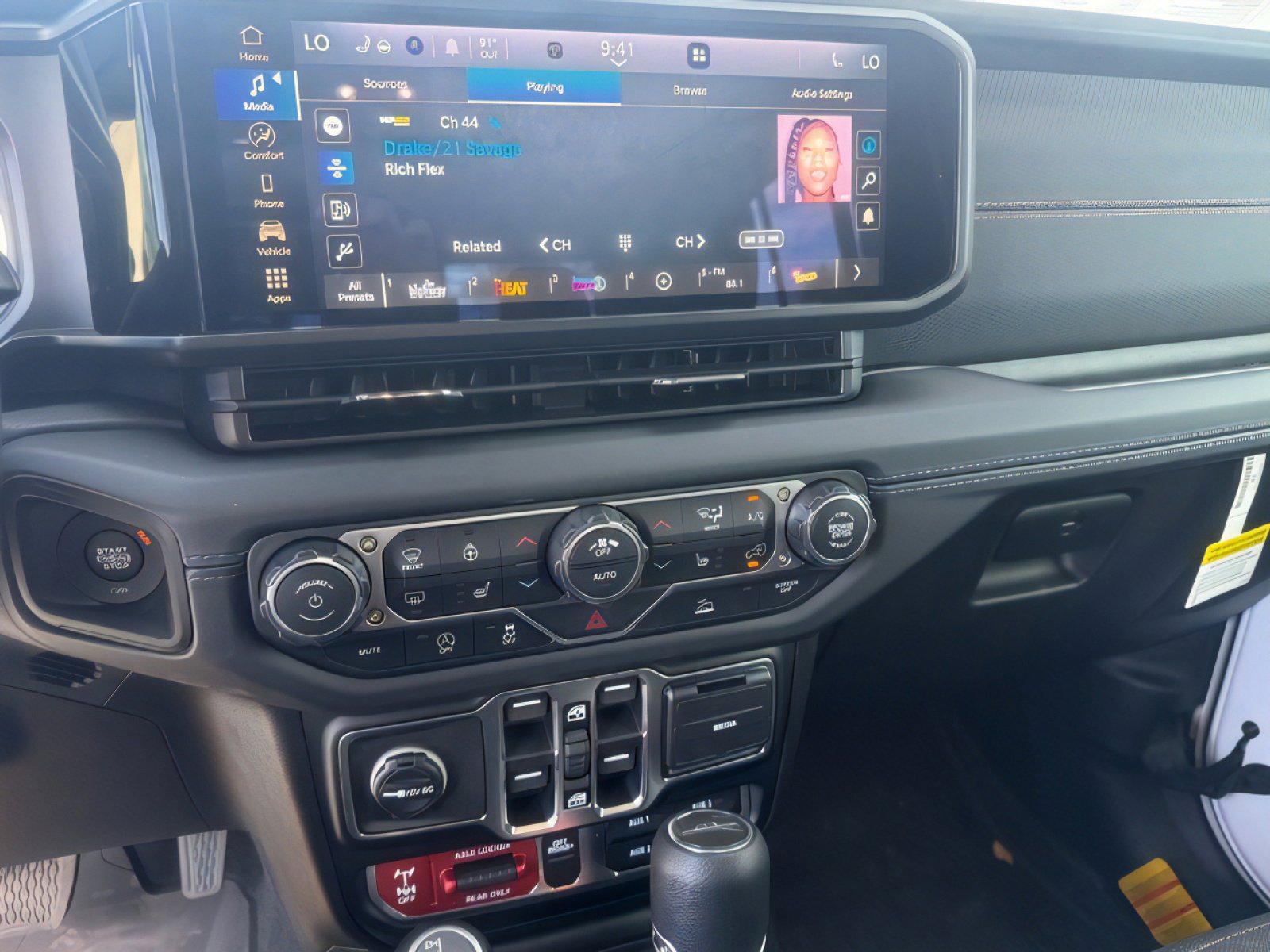 New 2026 Jeep Gladiator Mojave image 20