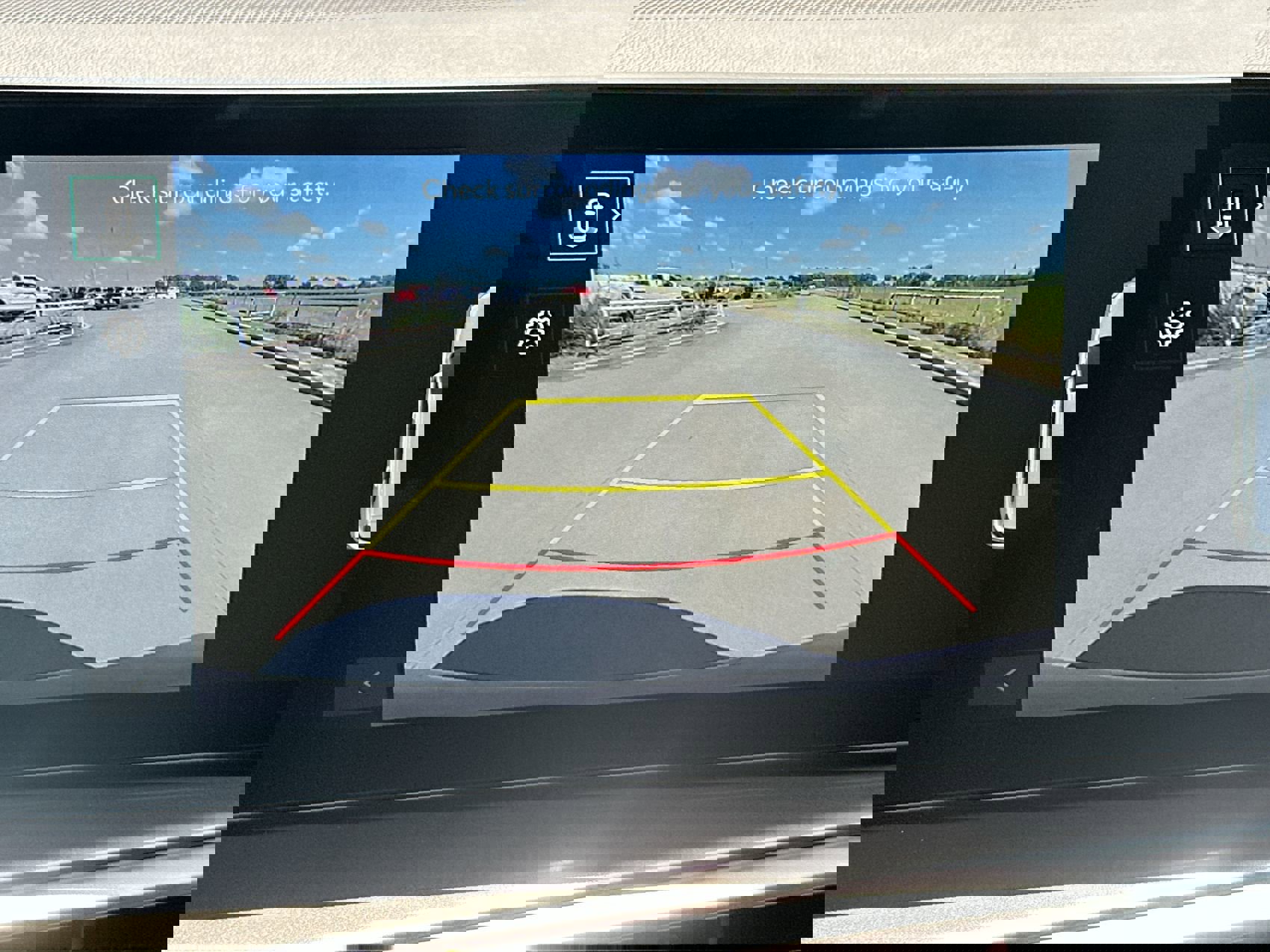 Used 2025 Kia Sorento EX w/ Panoramic Sunroof Package image 17