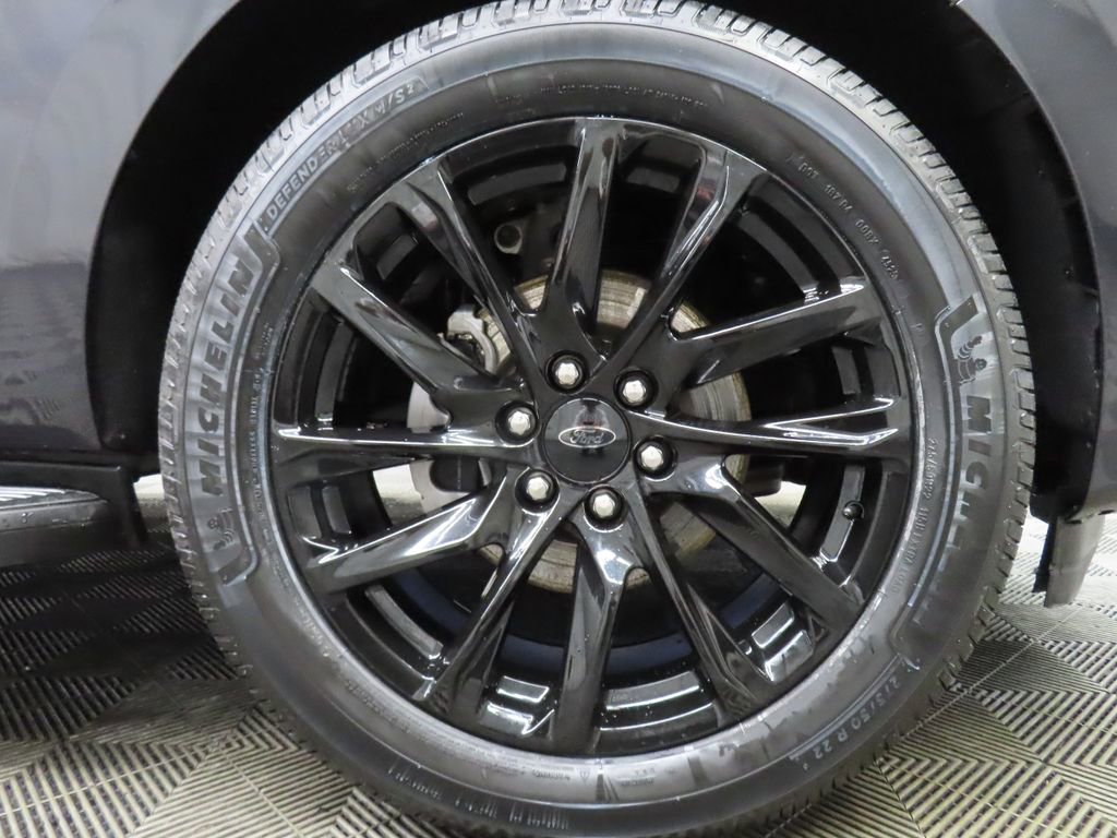 Used 2025 Ford Expedition Active image 11