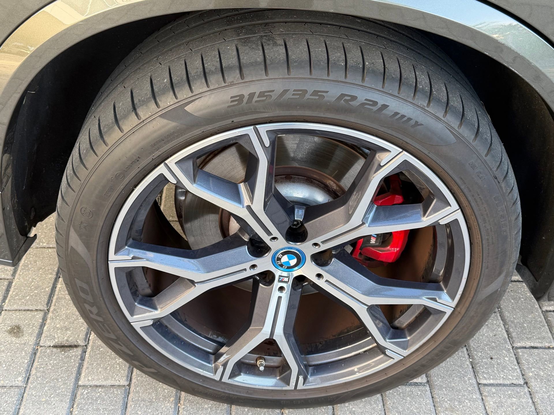 Used 2022 BMW X5 xDrive45e w/ M Sport Package image 24