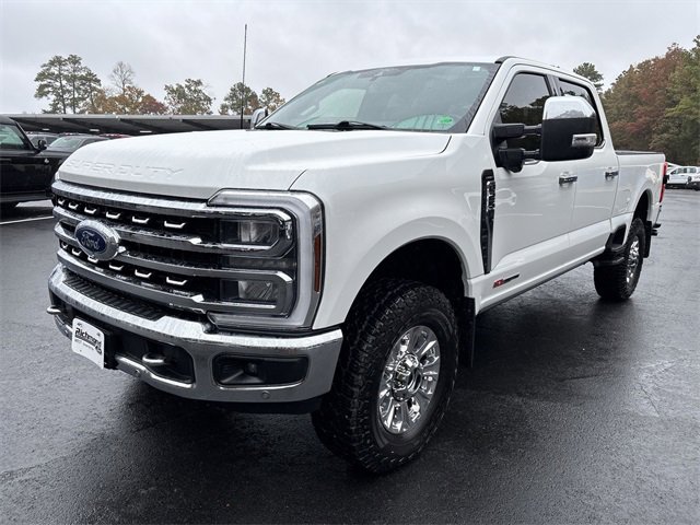 Used 2024 Ford F250 XLT w/ Black Appearance Package image 4
