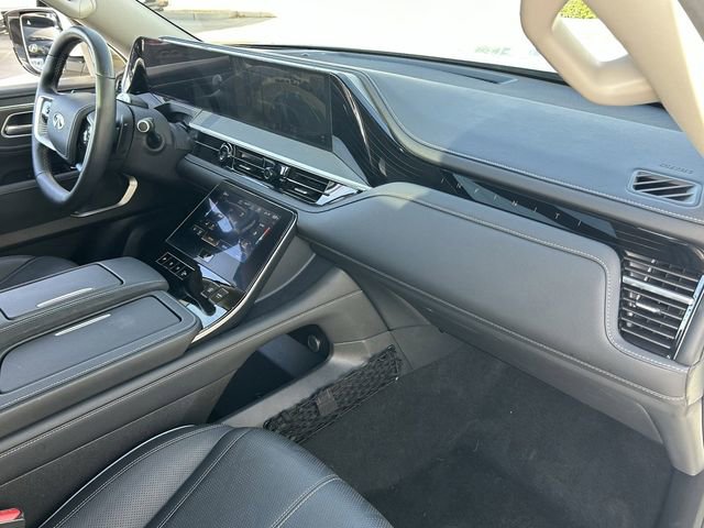 Certified 2025 INFINITI QX80 Sensory w/ Exterior Package AWD/4WD image 13