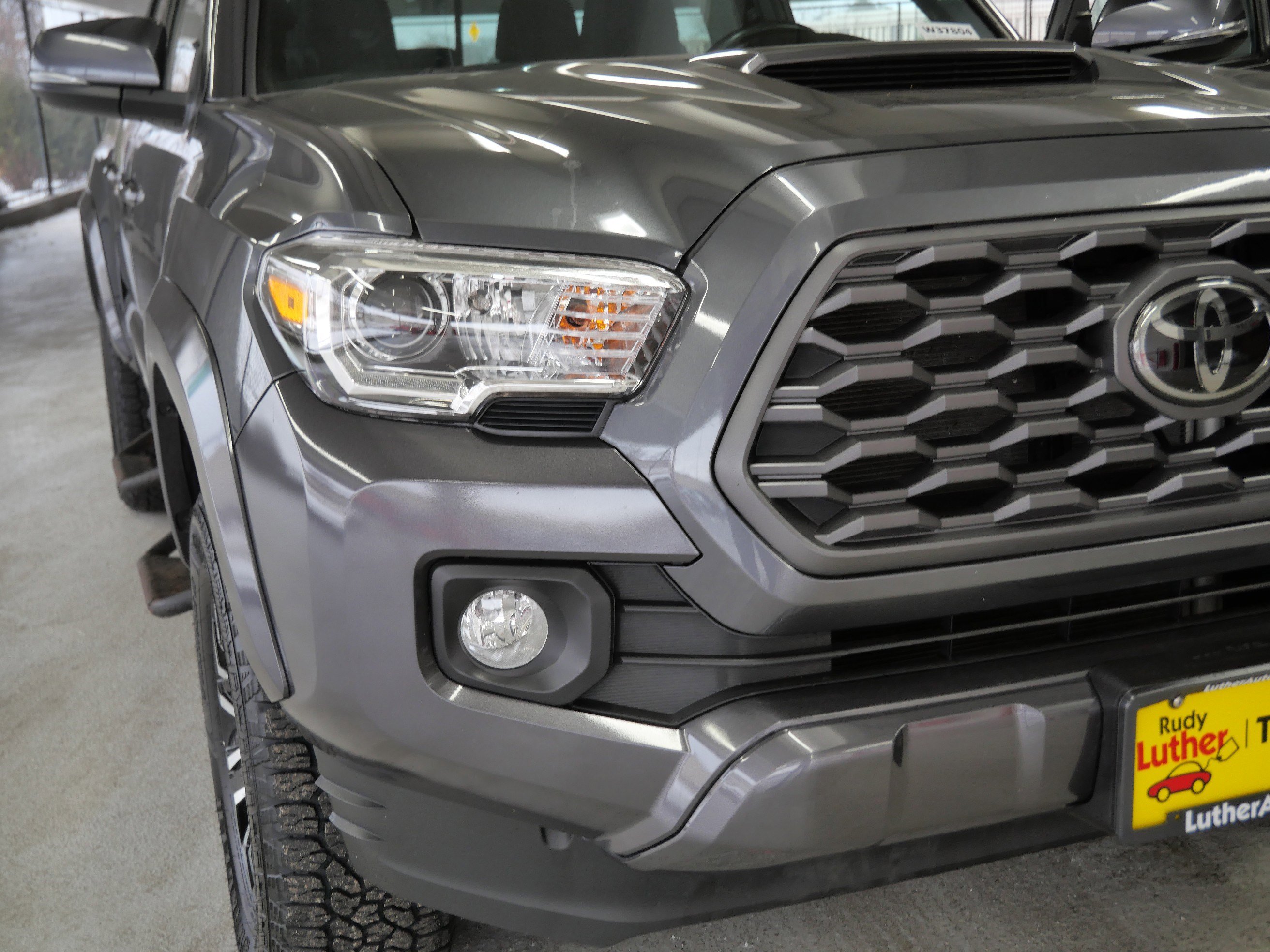 Certified 2021 Toyota Tacoma TRD Sport image 17