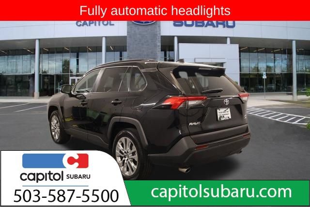 Used 2021 Toyota RAV4 XLE Premium AWD/4WD image 6