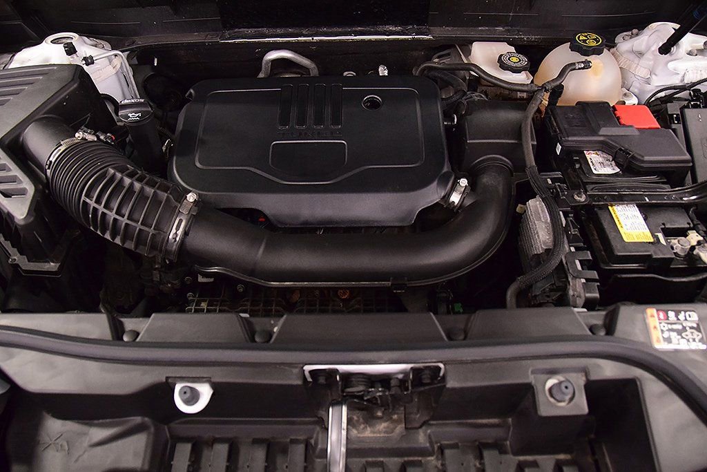 Used 2023 GMC Acadia SLE w/ Driver Convenience Package image 35