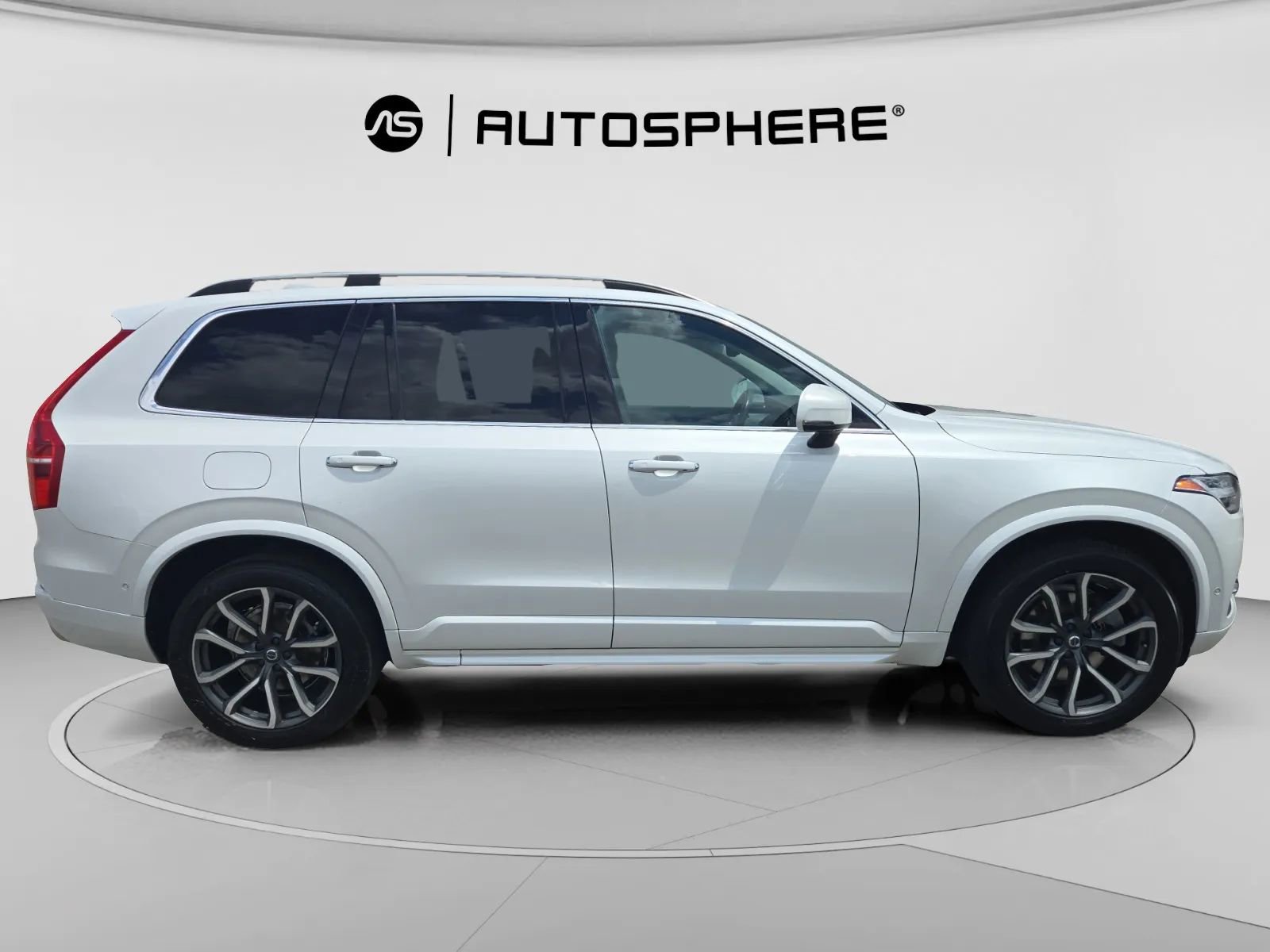 Used 2016 Volvo XC90 T6 Momentum w/ Momentum Plus Package AWD/4WD image 11
