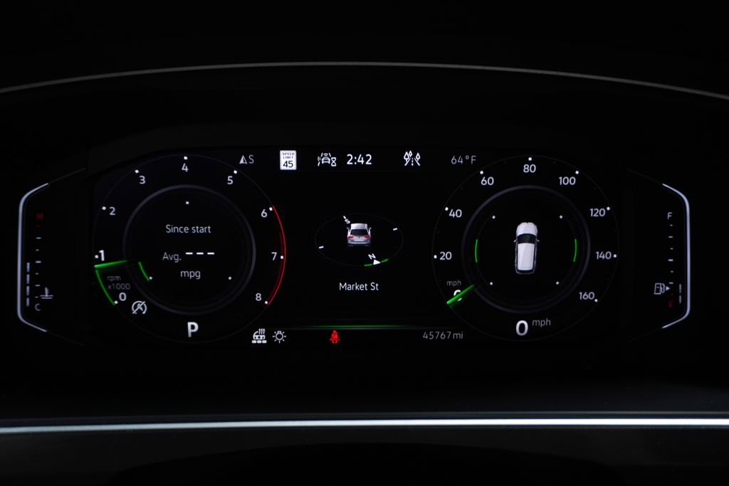 Used 2023 Volkswagen Tiguan SEL R-Line image 23