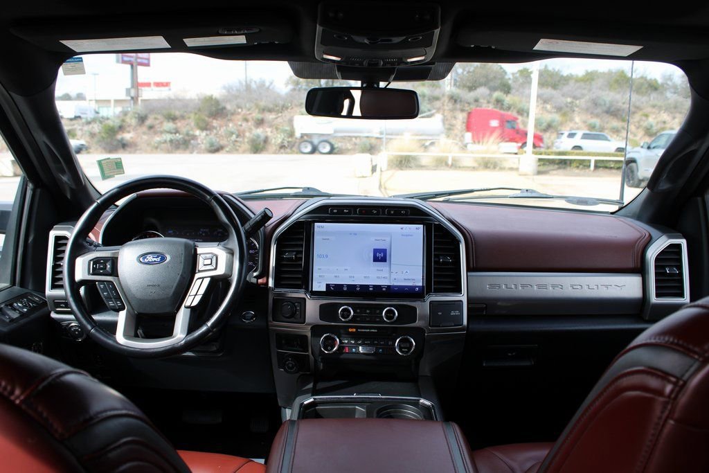 Certified 2022 Ford F450 Platinum w/ FX4 Off-Road Package image 13