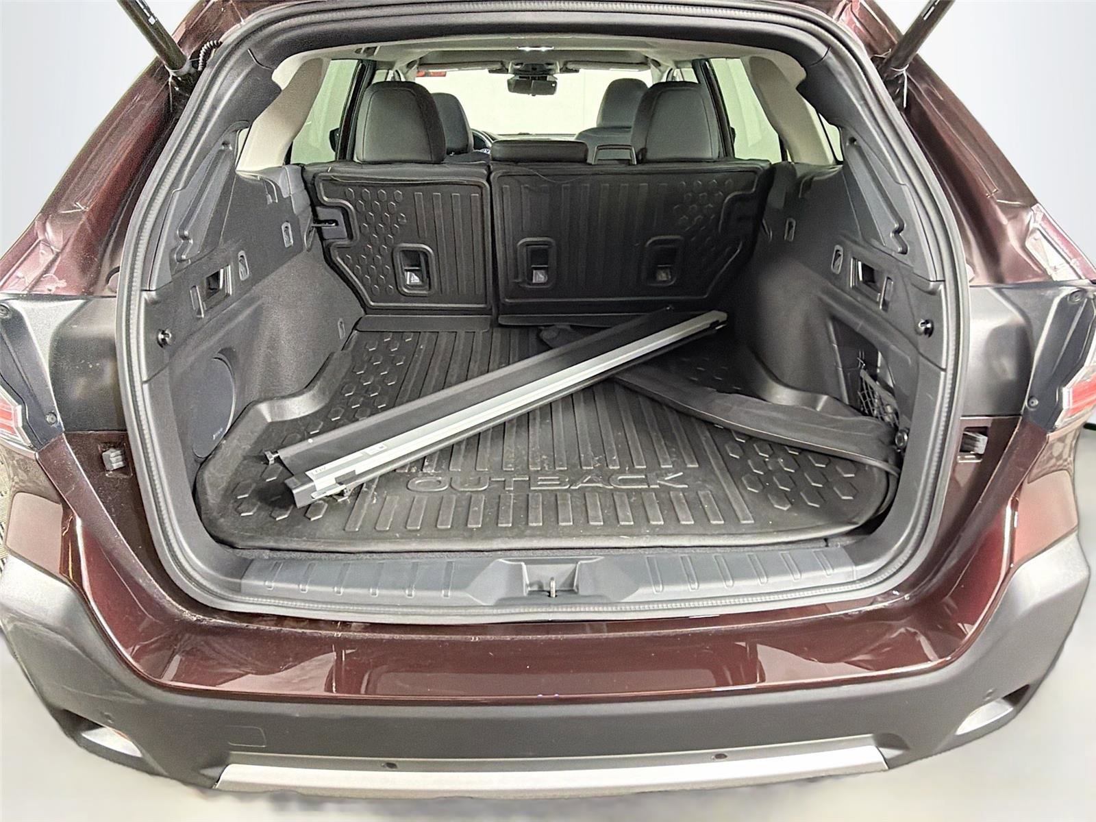 Certified 2023 Subaru Outback Touring XT AWD/4WD image 28
