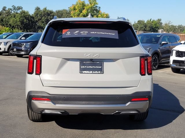 Certified 2024 Kia Sorento S w/ Panoramic Sunroof Package FWD image 7