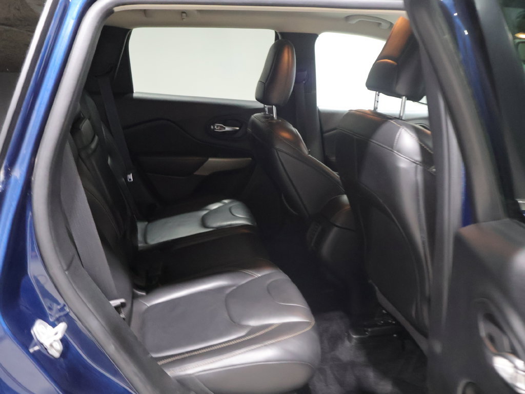 Certified 2018 Jeep Cherokee Limited AWD/4WD image 19