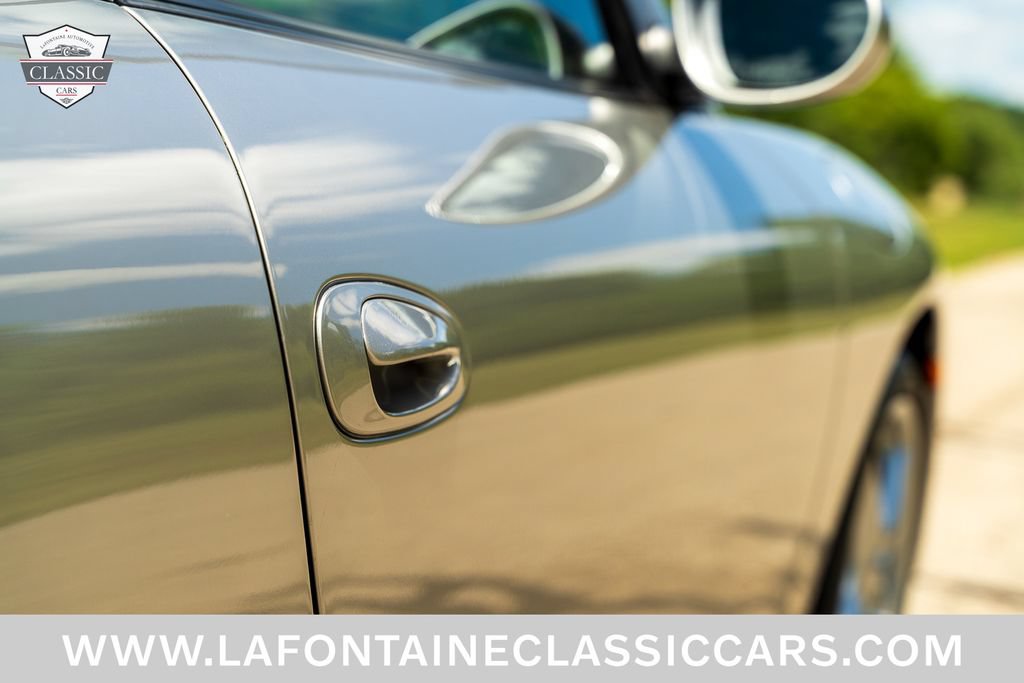 Used 2002 Porsche 911 Carrera RWD image 45