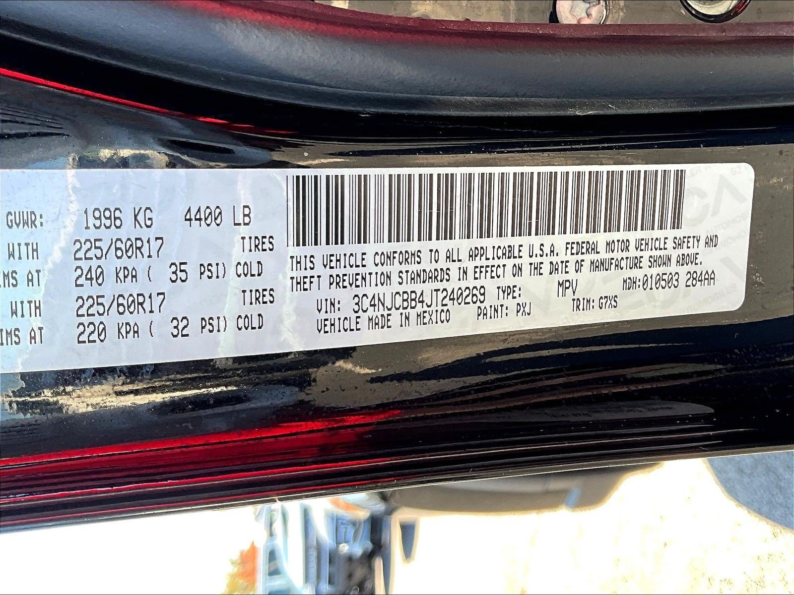 Used 2018 Jeep Compass Latitude w/ Popular Equipment Group FWD image 19
