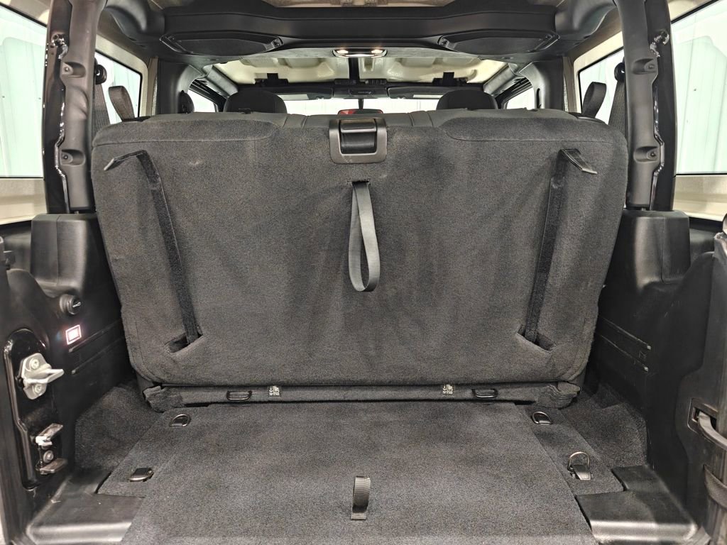 Used 2021 Jeep Wrangler Willys image 23