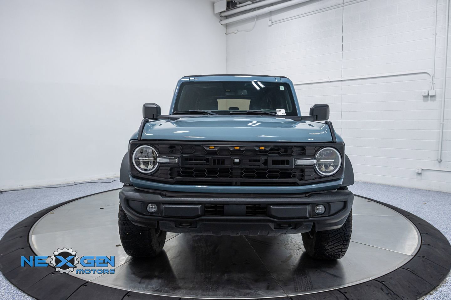 Used 2022 Ford Bronco Wildtrak image 2