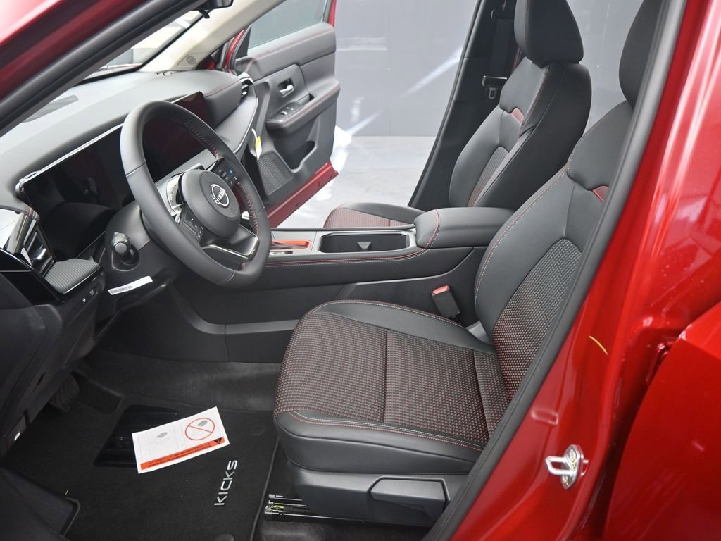 New 2026 Nissan Kicks SR image 9
