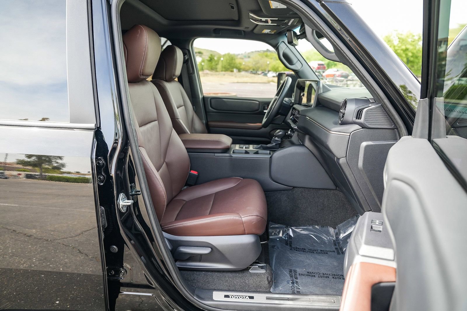 Used 2024 Toyota Land Cruiser image 16