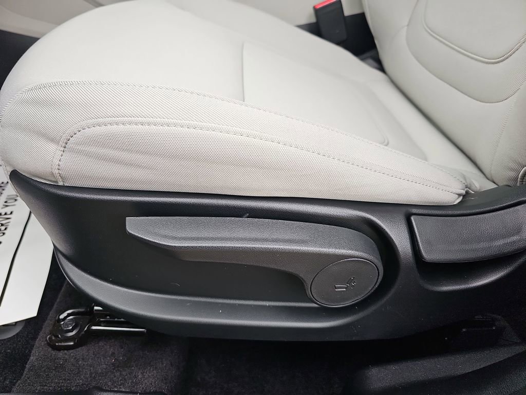 New 2026 Hyundai Tucson SE image 27