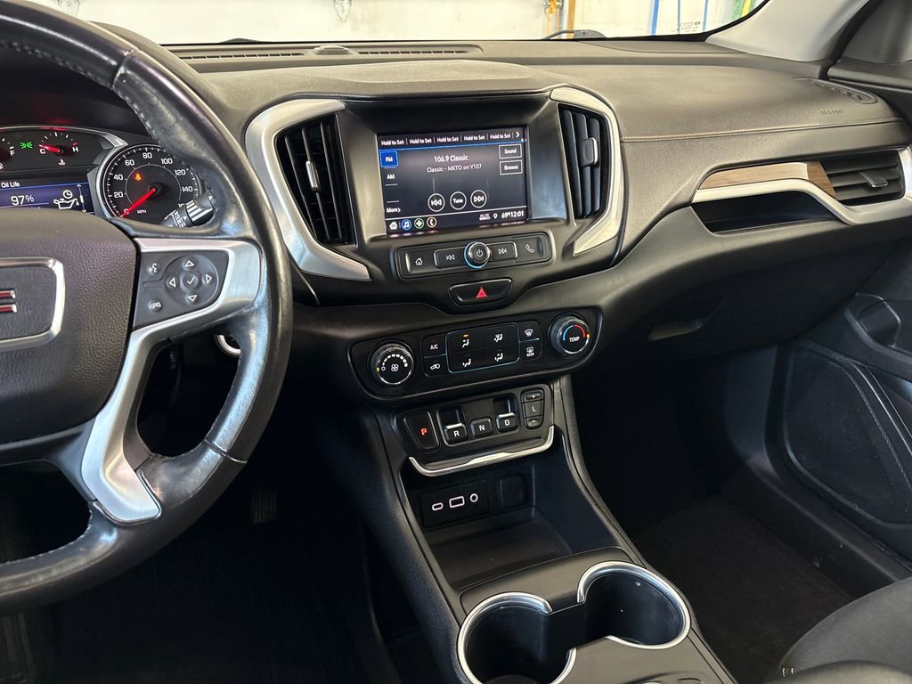 Used 2020 GMC Terrain SLE FWD image 22