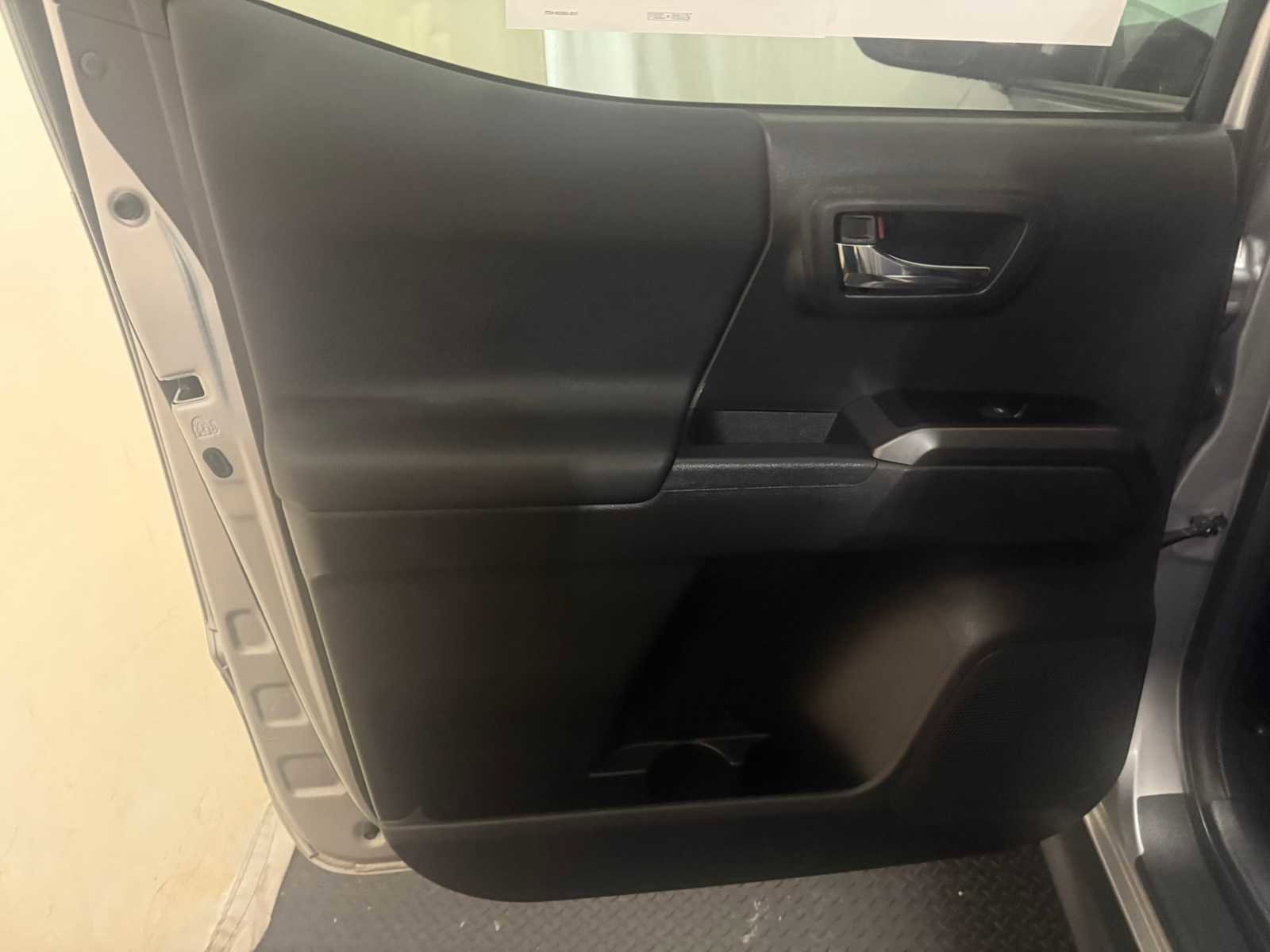 Used 2023 Toyota Tacoma TRD Sport image 24