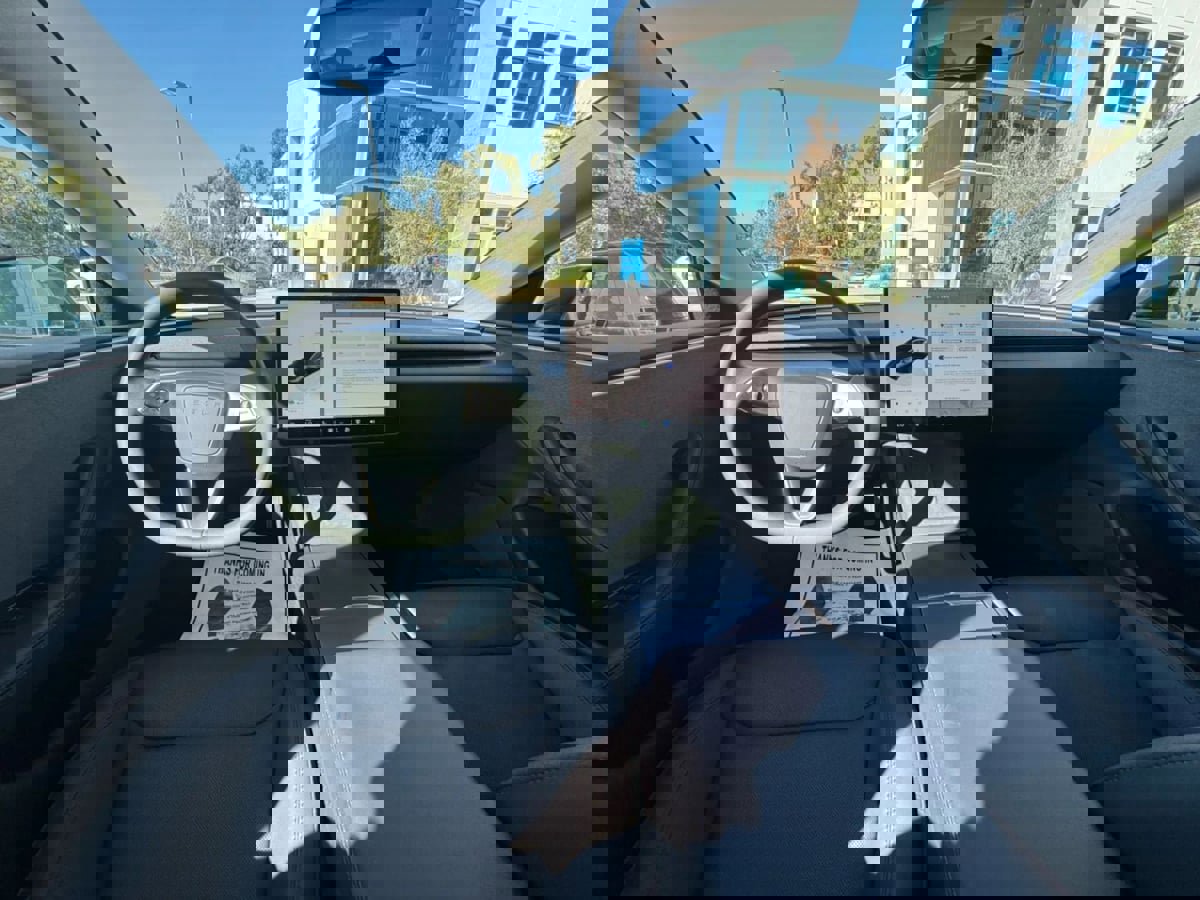 Used 2024 Tesla Model 3 Standard Range image 17