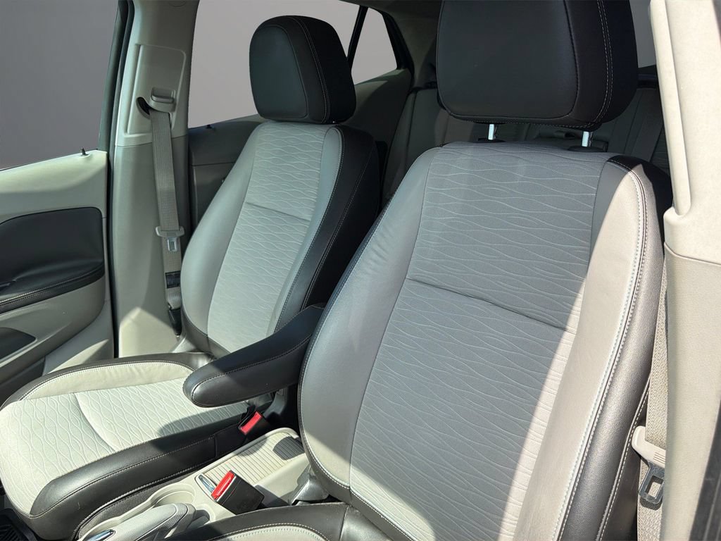 Certified 2016 Buick Encore Convenience FWD image 14