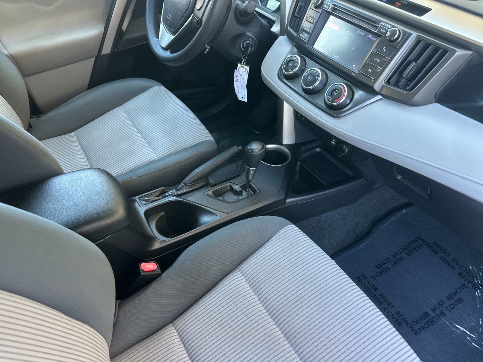 Used 2013 Toyota RAV4 LE AWD/4WD image 16