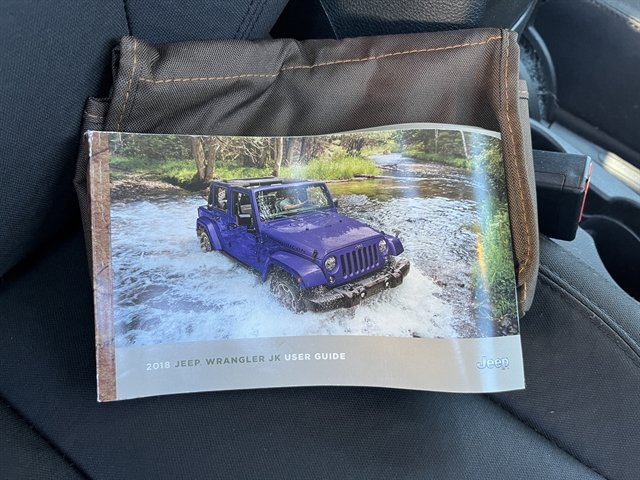 Used 2018 Jeep Wrangler Unlimited Sport S AWD/4WD image 38