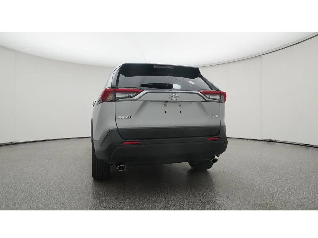 Used 2023 Toyota RAV4 XLE Premium FWD image 28