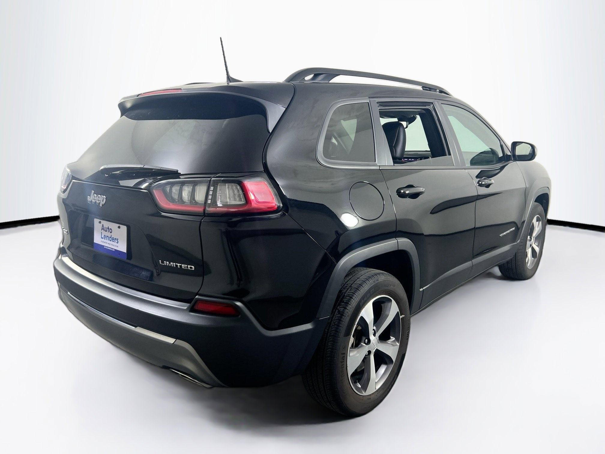 Used 2022 Jeep Cherokee Limited image 5