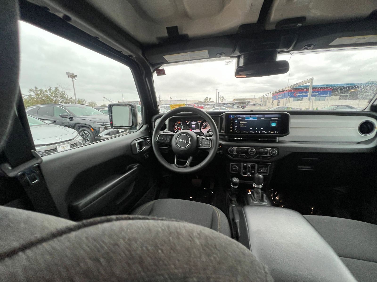 Used 2025 Jeep Wrangler Sport S image 34