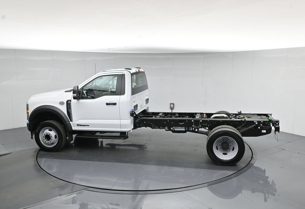 New 2026 Ford F450 XL w/ XL Chrome Package RWD image 46