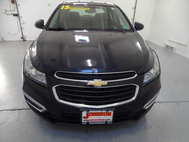 Used 2015 Chevrolet Cruze LS image 17